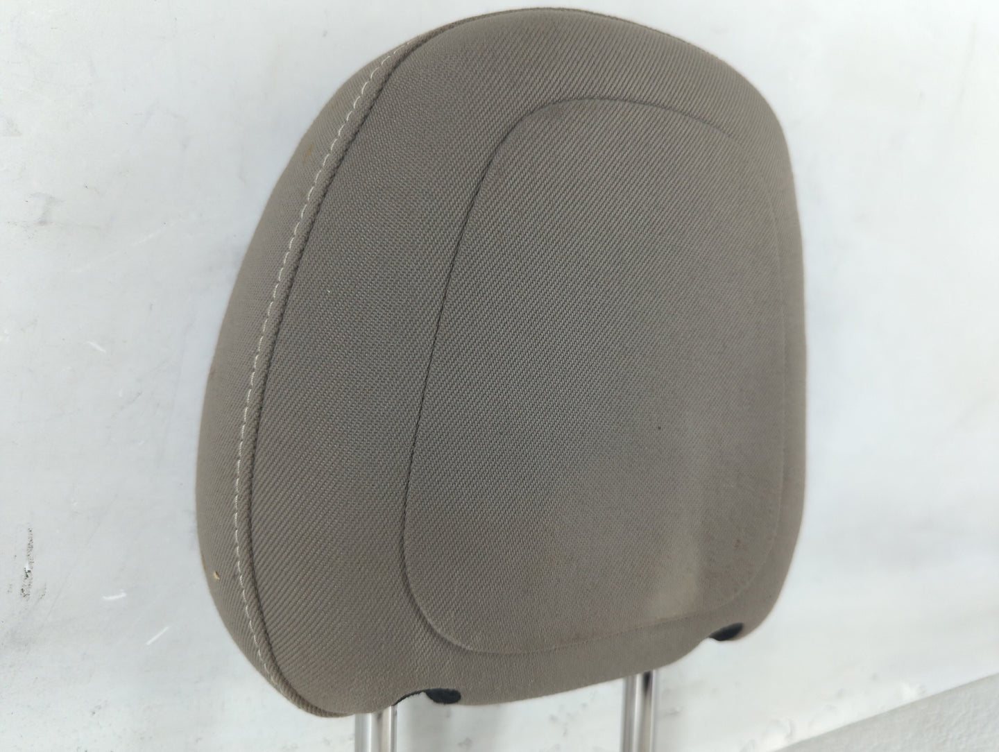 2015-2019 Gmc Canyon Headrest Head Rest Front Driver Passenger Seat Beige - Oemusedautoparts1.com