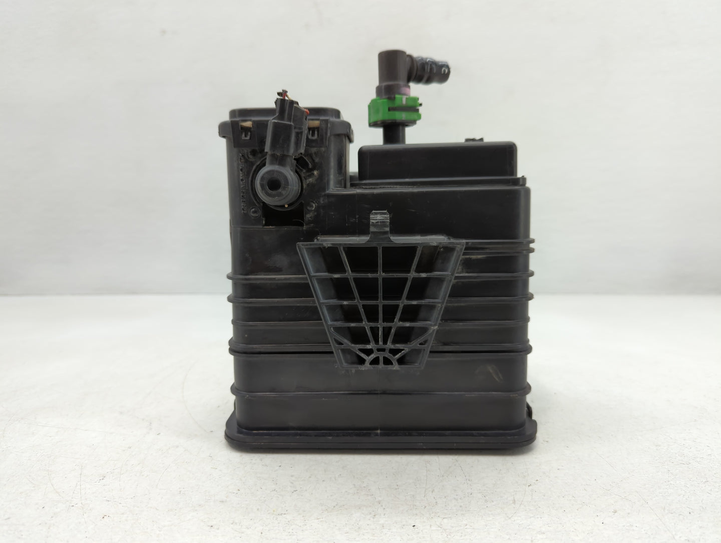 2018 Gmc Canyon Fuel Vapor Charcoal Canister - Oemusedautoparts1.com