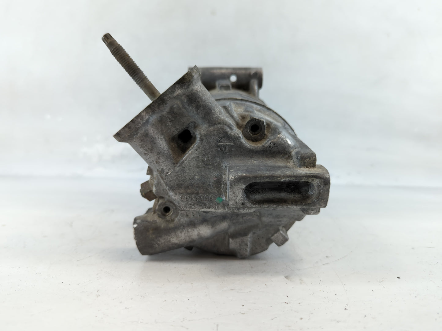2017-2022 Gmc Canyon Air Conditioning A/c Ac Compressor Oem - Oemusedautoparts1.com