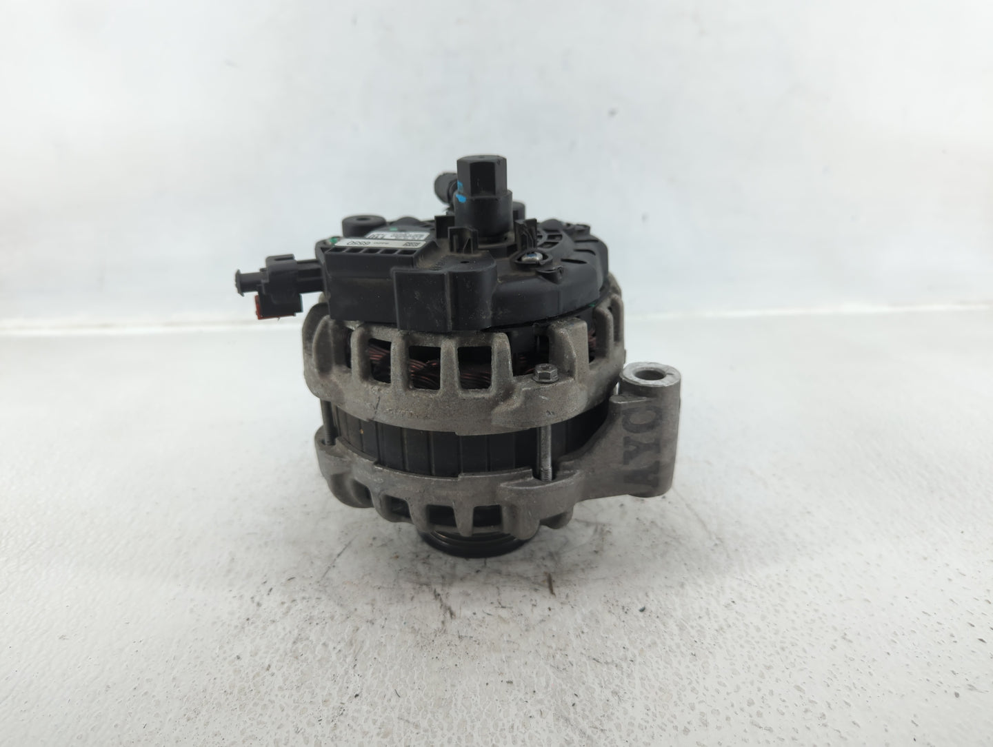 2016-2019 Gmc Savana 2500 Alternator Replacement Generator Charging Assembly Engine OEM P/N:84206550 Fits OEM Used Auto Part