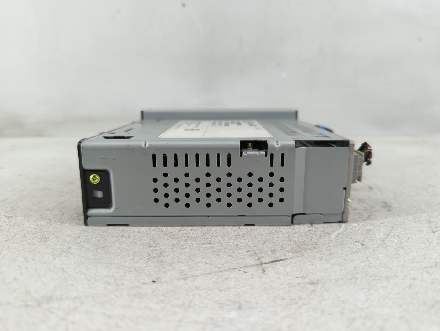 2018 Gmc Sierra 1500 Radio AM FM Cd Player Receiver Replacement P/N:42554623 Fits Fits 2019 OEM Used Auto Parts - Oemusedaut
