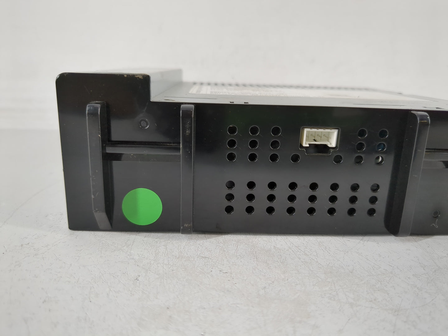 2018 Gmc Sierra 1500 Radio AM FM Cd Player Receiver Replacement P/N:42554616 Fits Fits 2019 2020 2021 OEM Used Auto Parts - 