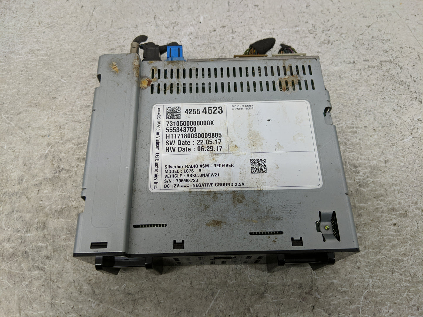 2018 Gmc Sierra 1500 Radio AM FM Cd Player Receiver Replacement P/N:42554623 Fits Fits 2019 OEM Used Auto Parts - Oemusedaut