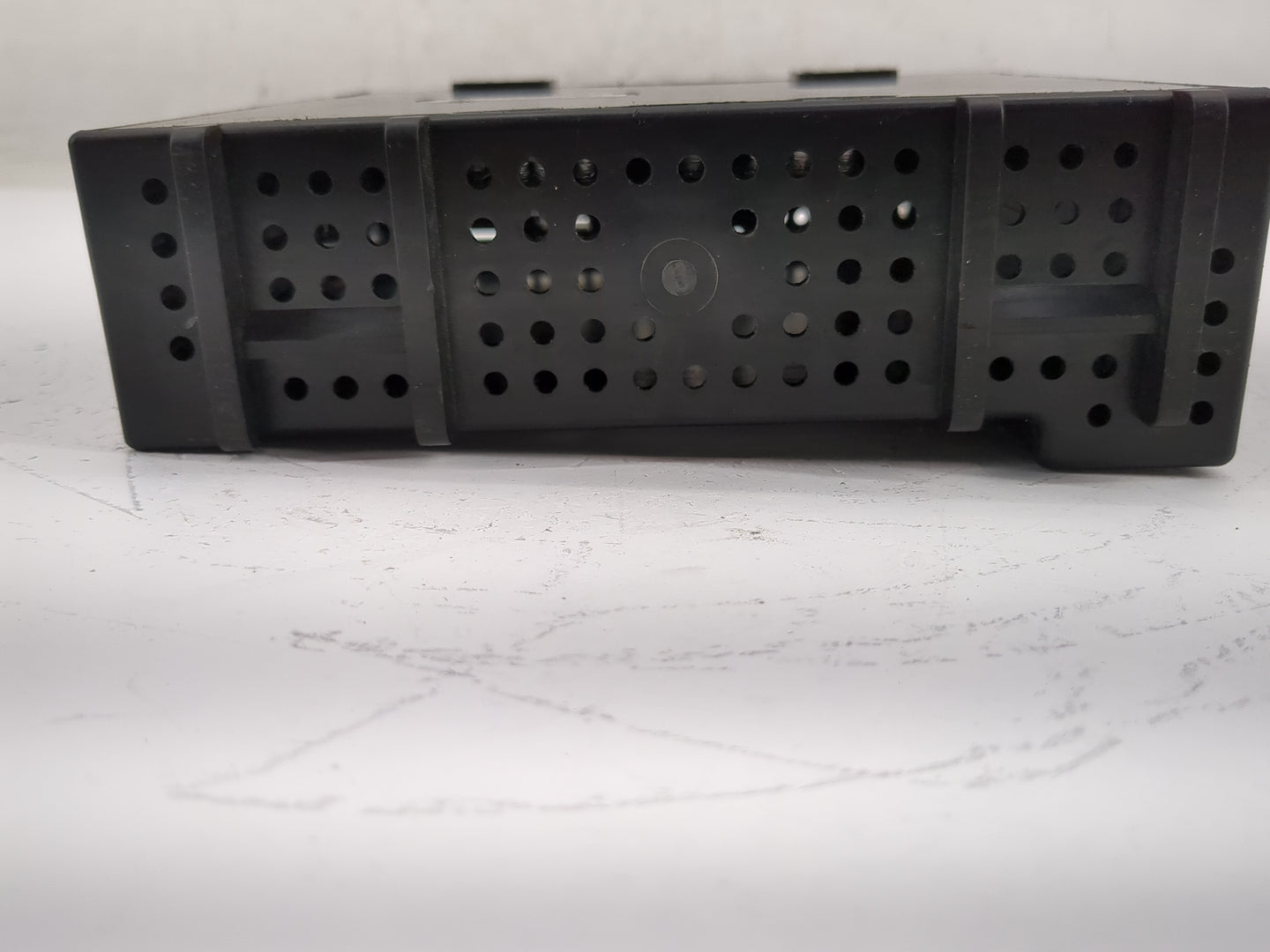 2017-2018 Gmc Sierra 1500 Radio AM FM Cd Player Receiver Replacement P/N:84222871 42578313 Fits Fits 2017 2018 OEM Used Auto