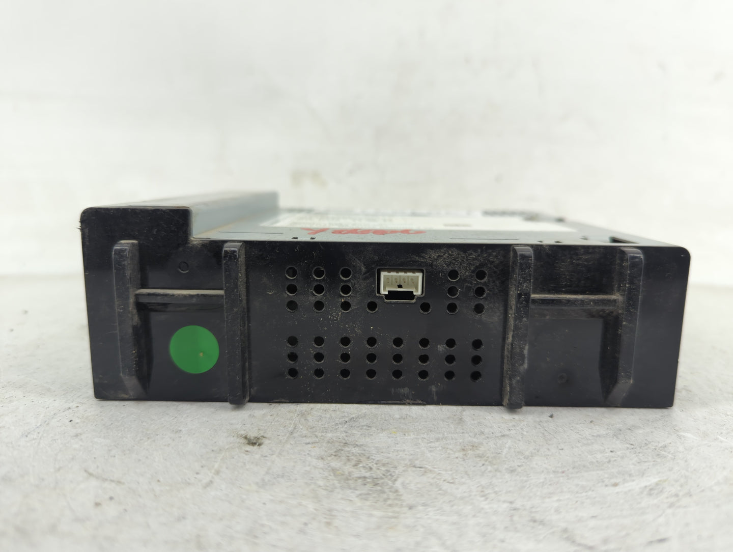 2018 Gmc Sierra 1500 Radio AM FM Cd Player Receiver Replacement P/N:555343750 42554616 Fits Fits 2019 2020 2021 OEM Used Aut