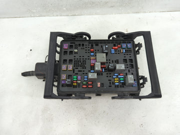 2017-2019 Gmc Sierra 1500 Fusebox Fuse Box Panel Relay Module Fits Fits 2017 2018 2019 OEM Used Auto Parts