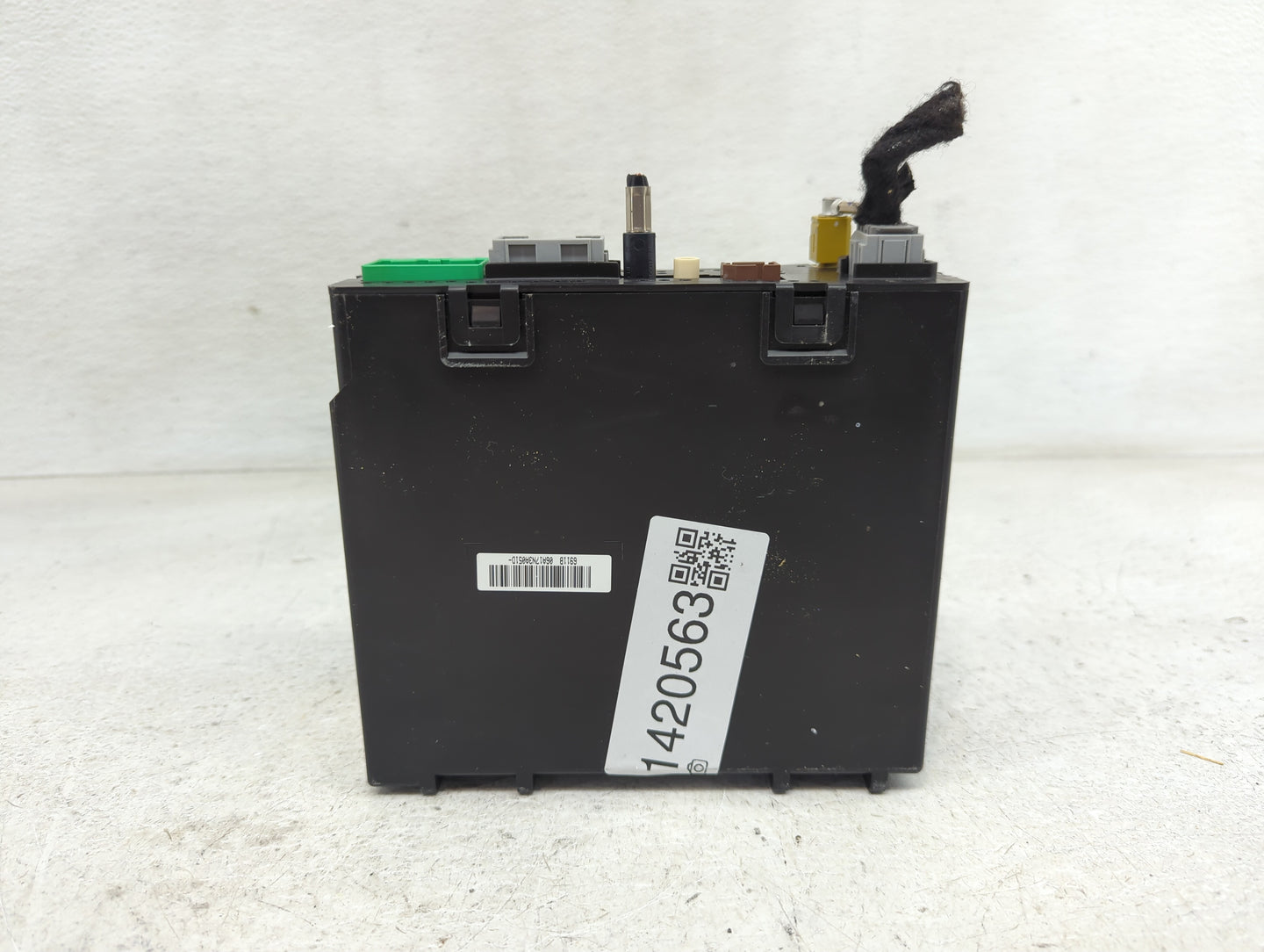 2017-2018 Gmc Sierra 1500 Radio AM FM Cd Player Receiver Replacement P/N:84278527 111000-6911B101 Fits Fits 2017 2018 2019 O