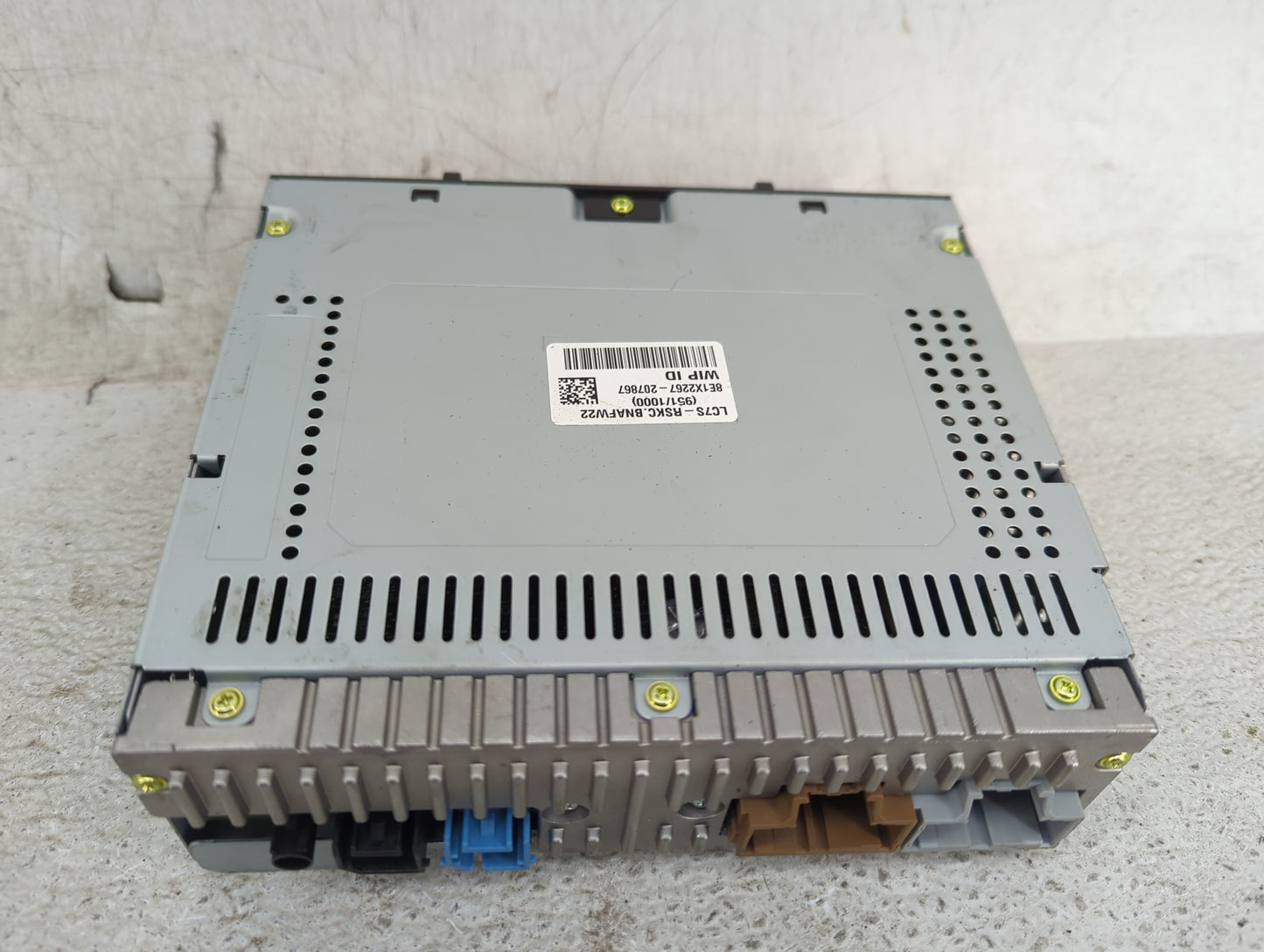 2018 Gmc Sierra 1500 Radio AM FM Cd Player Receiver Replacement P/N:LC7S-RSKC.BNAFW22 Fits Fits 2019 OEM Used Auto Parts - O