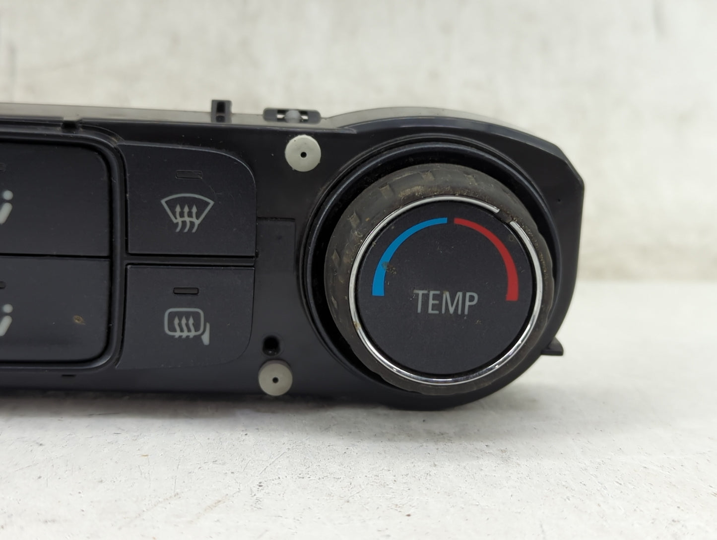 2017-2019 Gmc Sierra 1500 Climate Control Module Temperature AC/Heater Replacement P/N:84199205 815372982 Fits OEM Used Auto