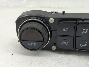 2018 Gmc Sierra 1500 Climate Control Module Temperature AC/Heater Replacement P/N:84258726 7370200000000X, 815372982 Fits OEM Used Auto Parts