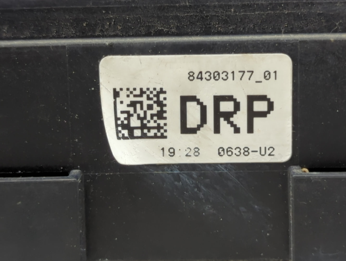 2016-2018 Gmc Sierra 1500 Fusebox Fuse Box Panel Relay Module P/N:84303177 13500114, 13500127, 13500113 Fits Fits 2016 2017 