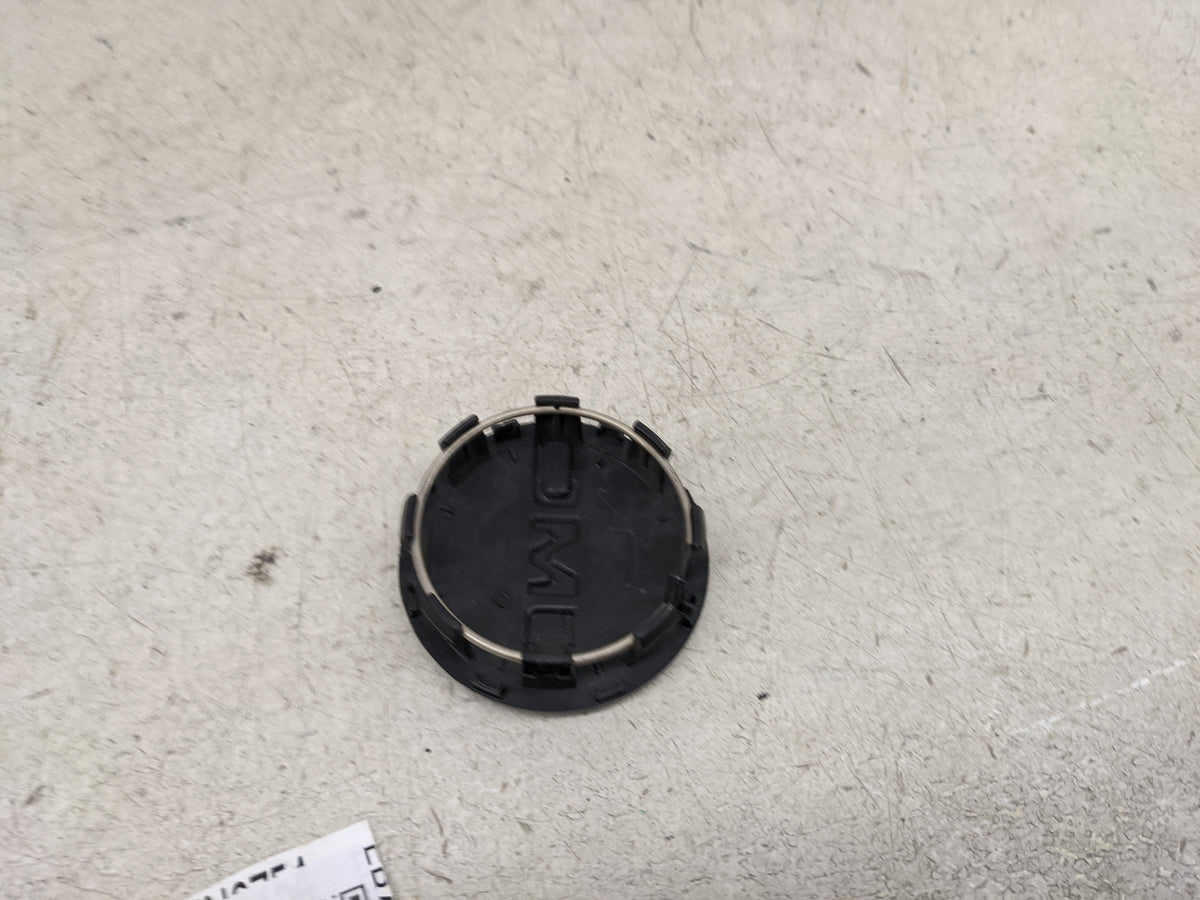 2018 Gmc Sierra 1500 Center Cap Oem Black - Oemusedautoparts1.com