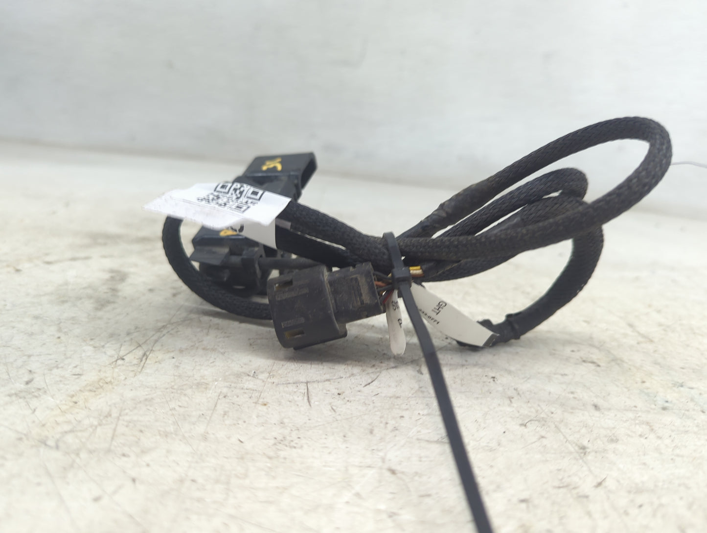 Gmc Sierra 1500 Backup Camera Or Backup Sensor - Oemusedautoparts1.com