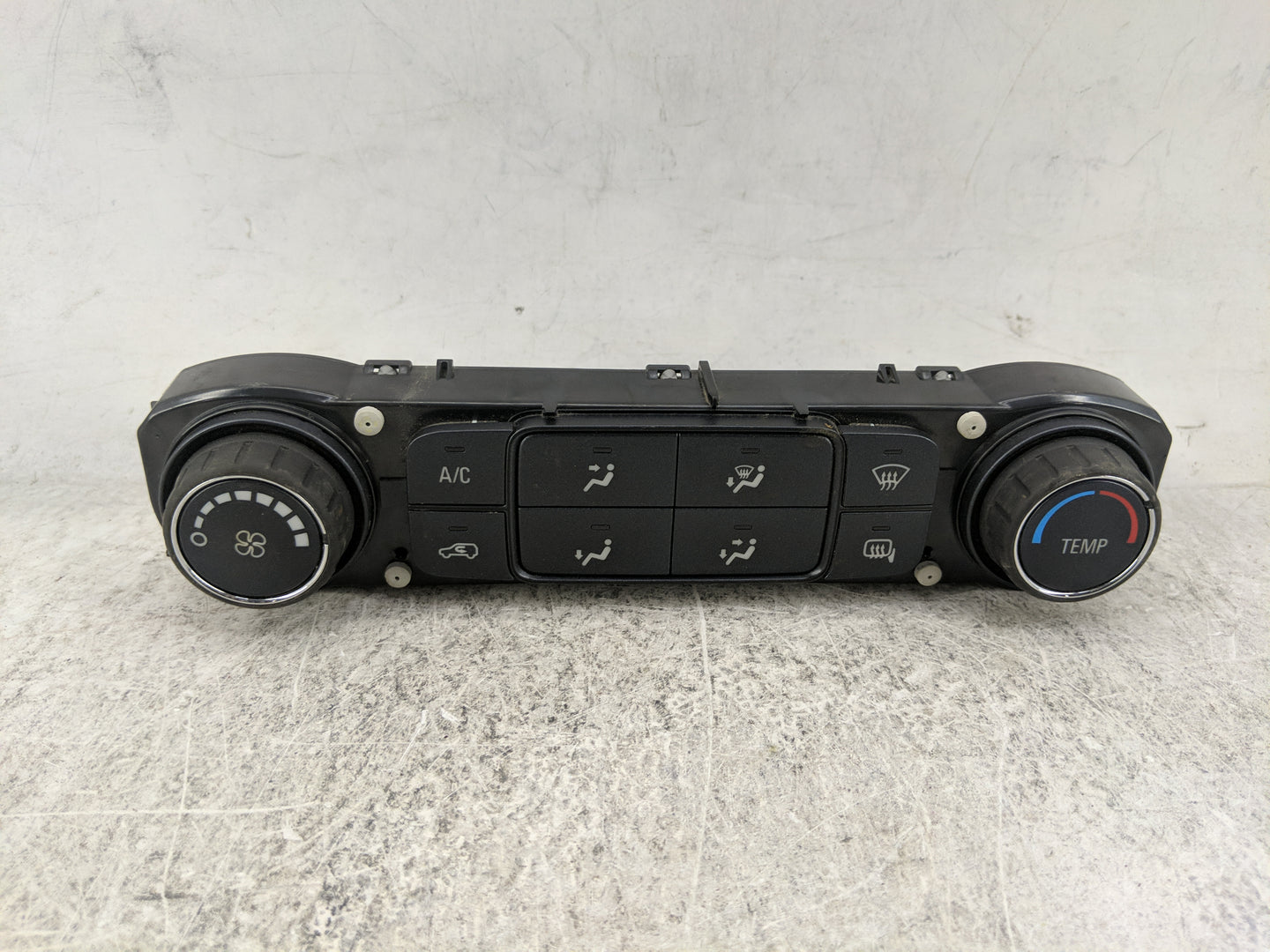 2017-2019 Gmc Sierra 1500 Climate Control Module Temperature AC/Heater Replacement P/N:84199205 815372982 Fits OEM Used Auto