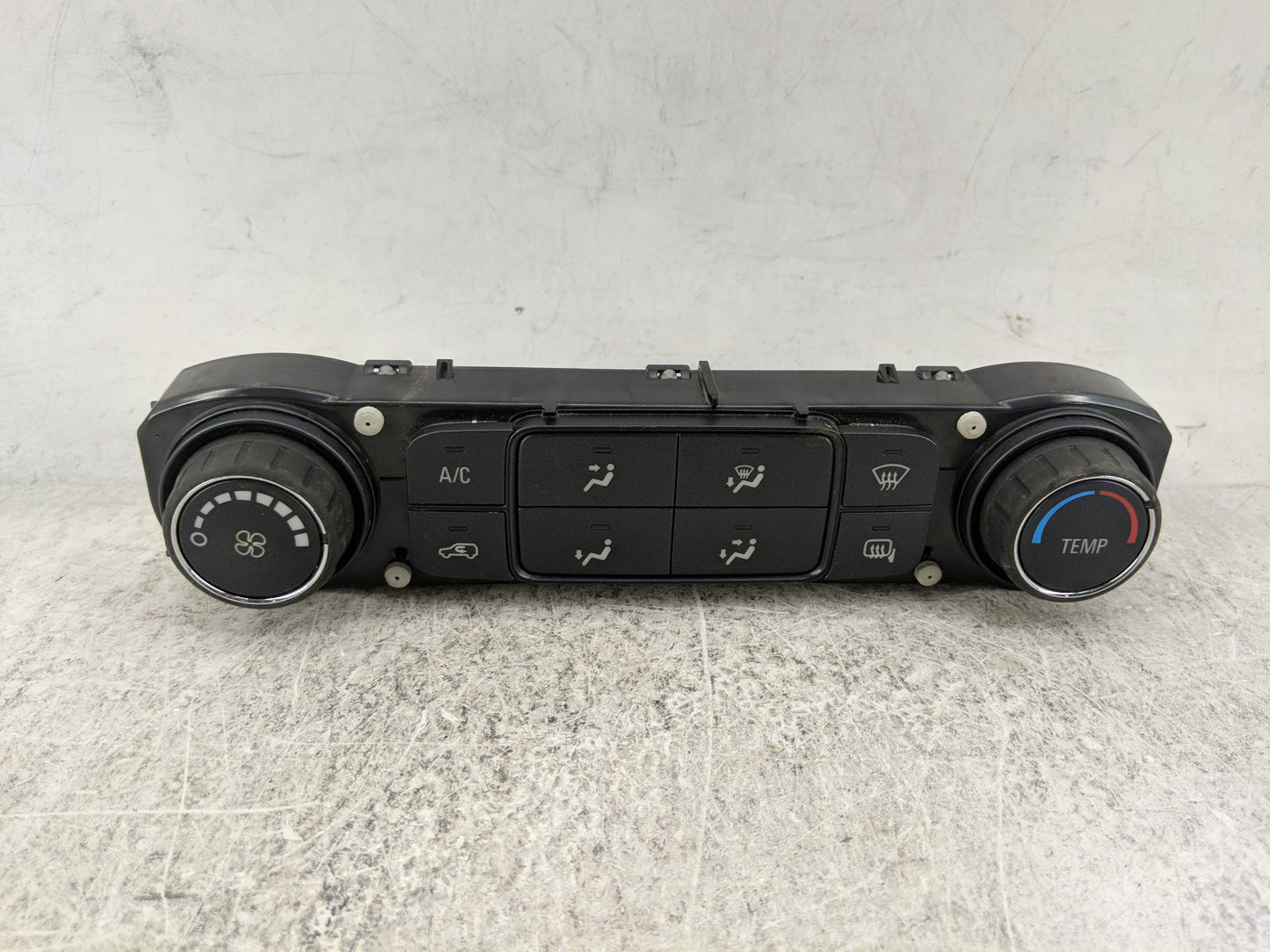 2017-2019 Gmc Sierra 1500 Climate Control Module Temperature AC/Heater Replacement P/N:84199205 815372982 Fits OEM Used Auto
