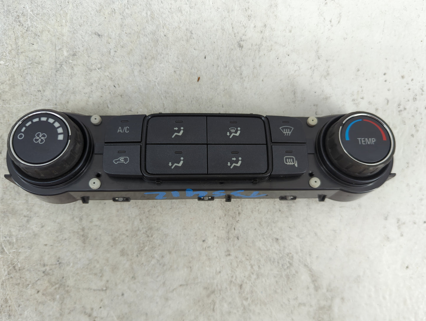 2017-2019 Gmc Sierra 1500 Climate Control Module Temperature AC/Heater Replacement P/N:84199205 815372982 Fits OEM Used Auto
