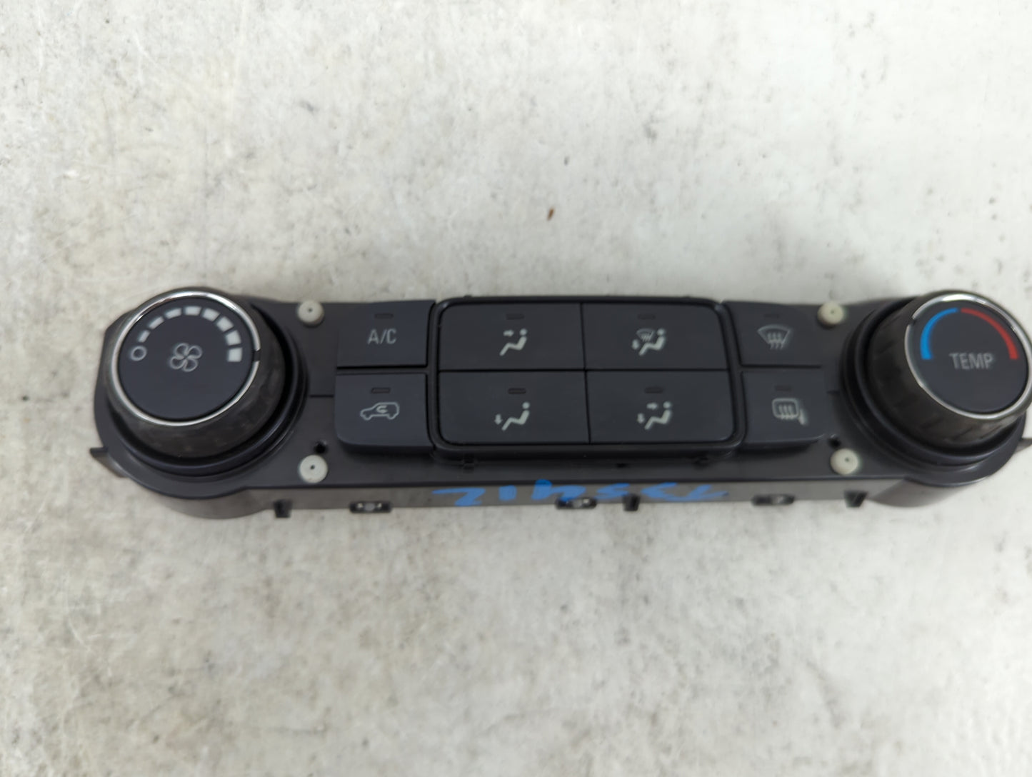 2017-2019 Gmc Sierra 1500 Climate Control Module Temperature AC/Heater Replacement P/N:84199205 815372982 Fits OEM Used Auto