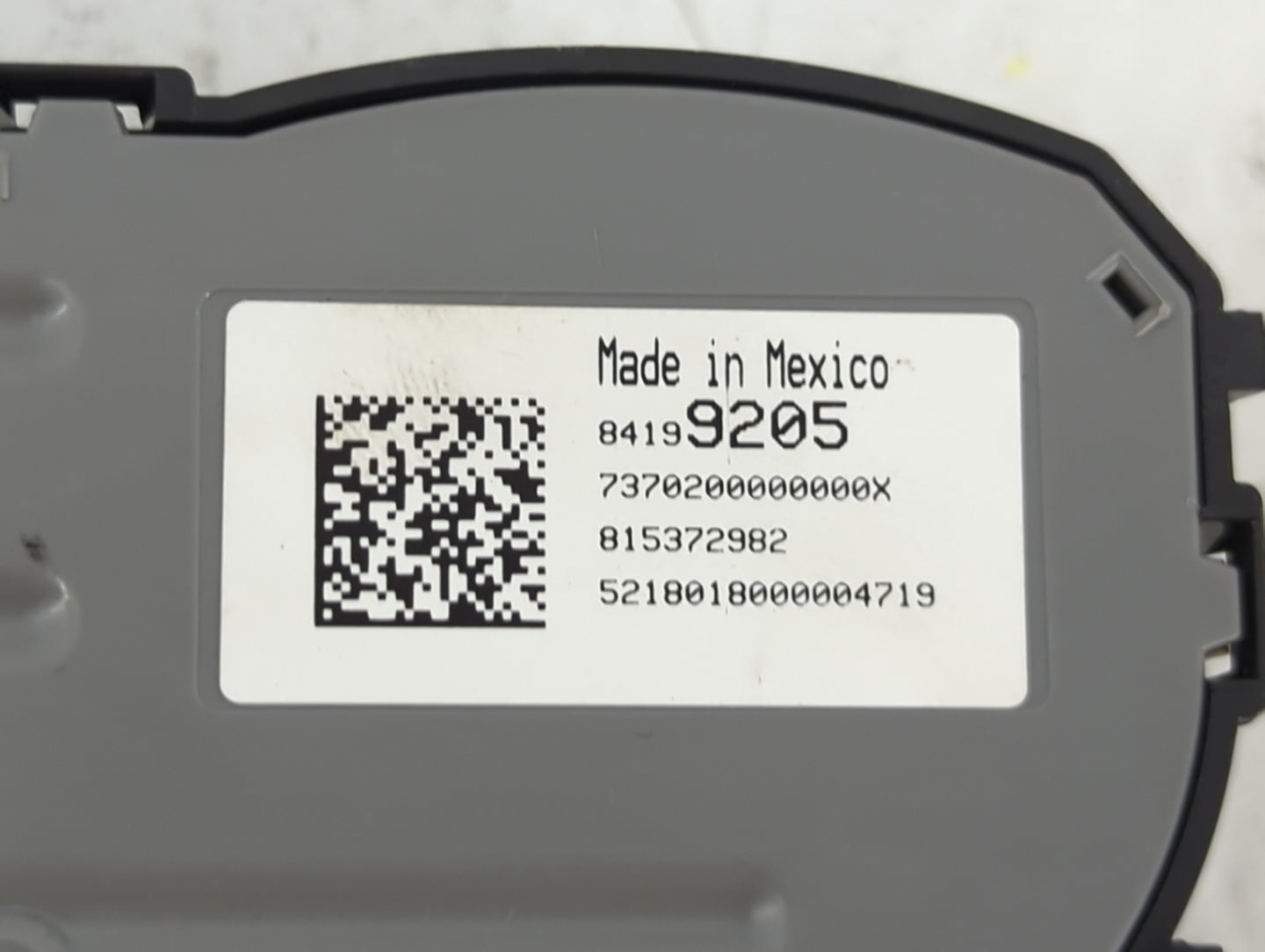 2017-2019 Gmc Sierra 1500 Climate Control Module Temperature AC/Heater Replacement P/N:84199205 815372982 Fits OEM Used Auto