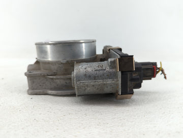 2014-2018 Gmc Sierra 1500 Throttle Body P/N:12678224 12617792 Fits Fits 2014 2015 2016 2017 2018 2019 OEM Used Auto Parts