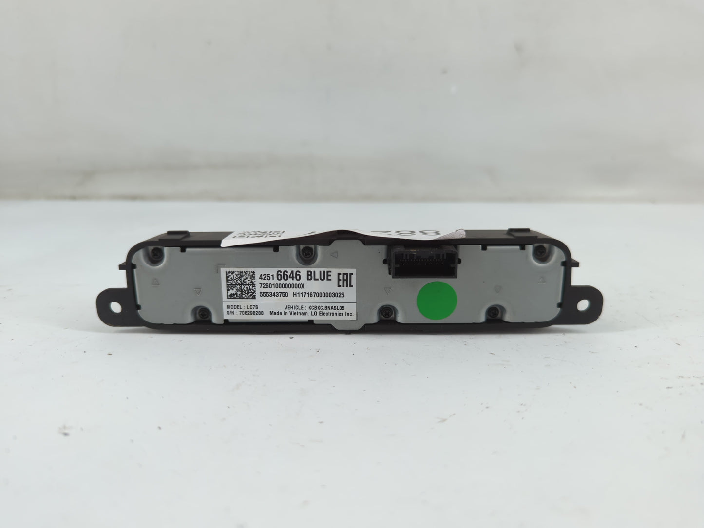 2017-2018 Gmc Sierra 1500 Radio AM FM Cd Player Receiver Replacement P/N:42516646 Fits Fits 2016 2017 2018 2019 OEM Used Aut