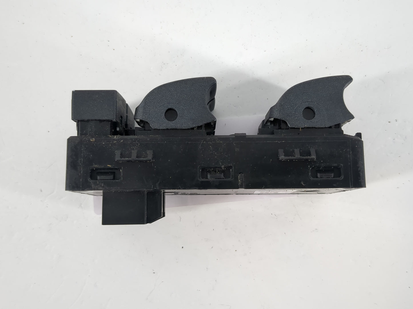 2015-2019 Gmc Sierra 2500 Master Power Window Switch Replacement Driver Side Left P/N:23427098 Fits OEM Used Auto Parts - Oe