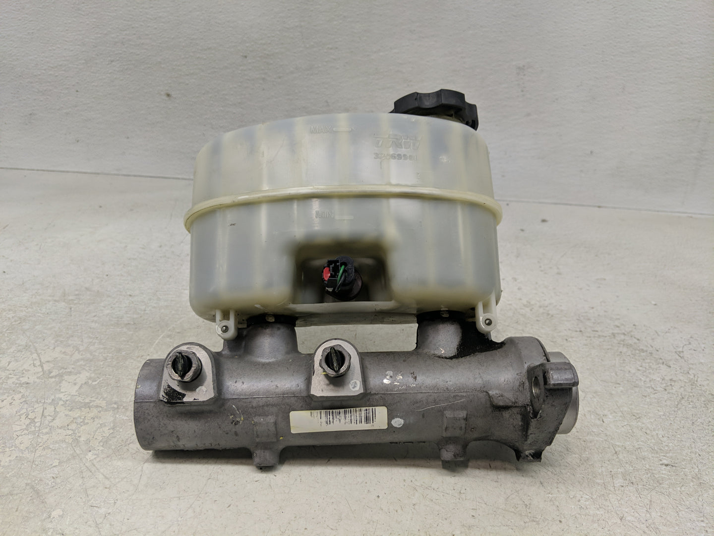 Gmc Sierra 2500 Brake Master Cylinder 1311513 - Oemusedautoparts1.com