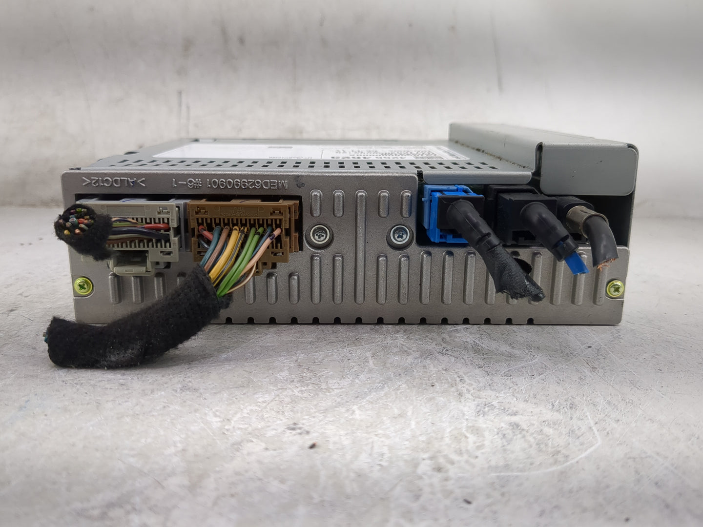 2018-2019 Gmc Sierra 2500 Radio AM FM Cd Player Receiver Replacement P/N:42554623 LC7S-R, 555343750 Fits Fits 2018 2019 OEM 