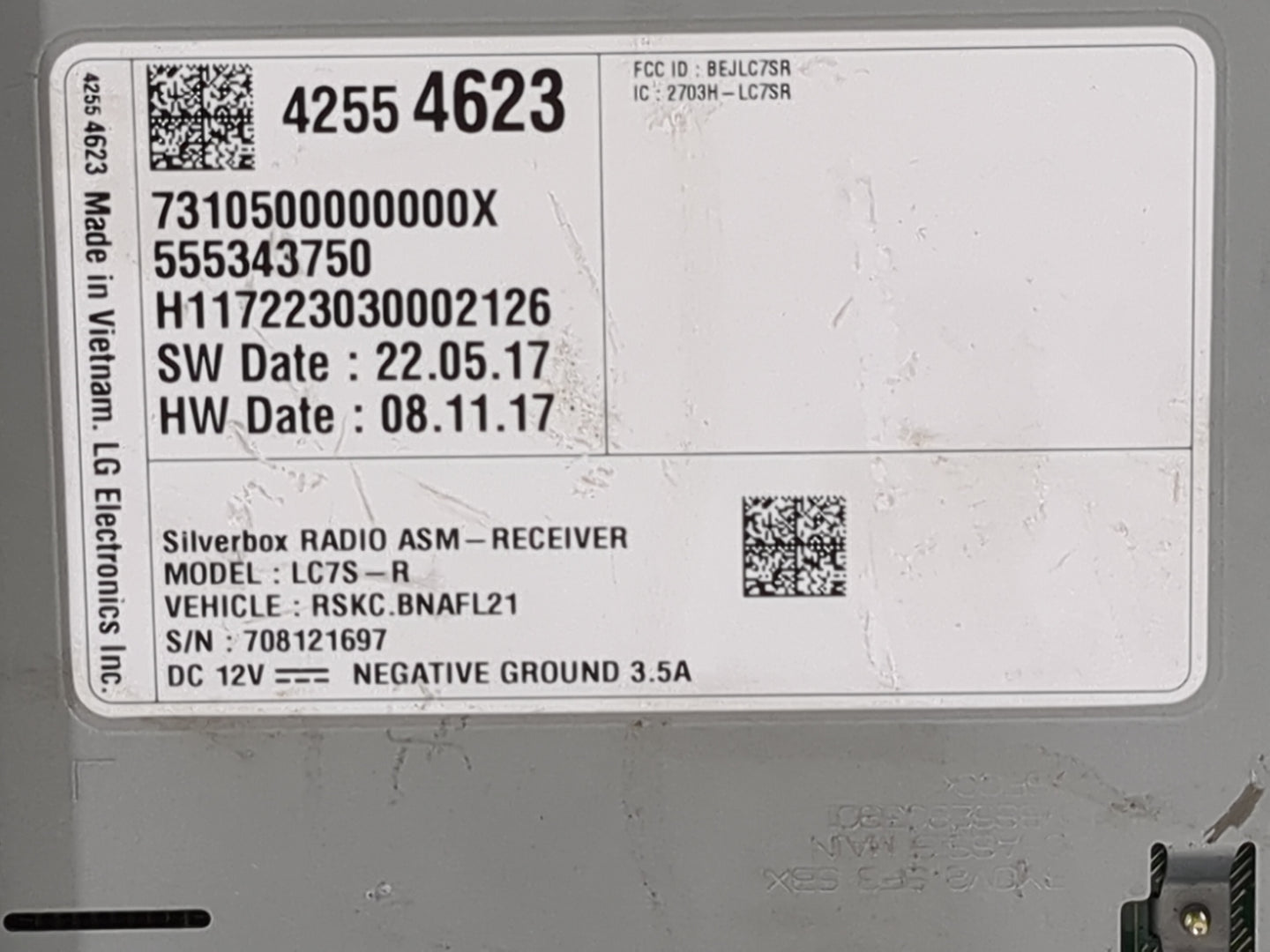 2018-2019 Gmc Sierra 2500 Radio AM FM Cd Player Receiver Replacement P/N:42554623 LC7S-R, 555343750 Fits Fits 2018 2019 OEM 
