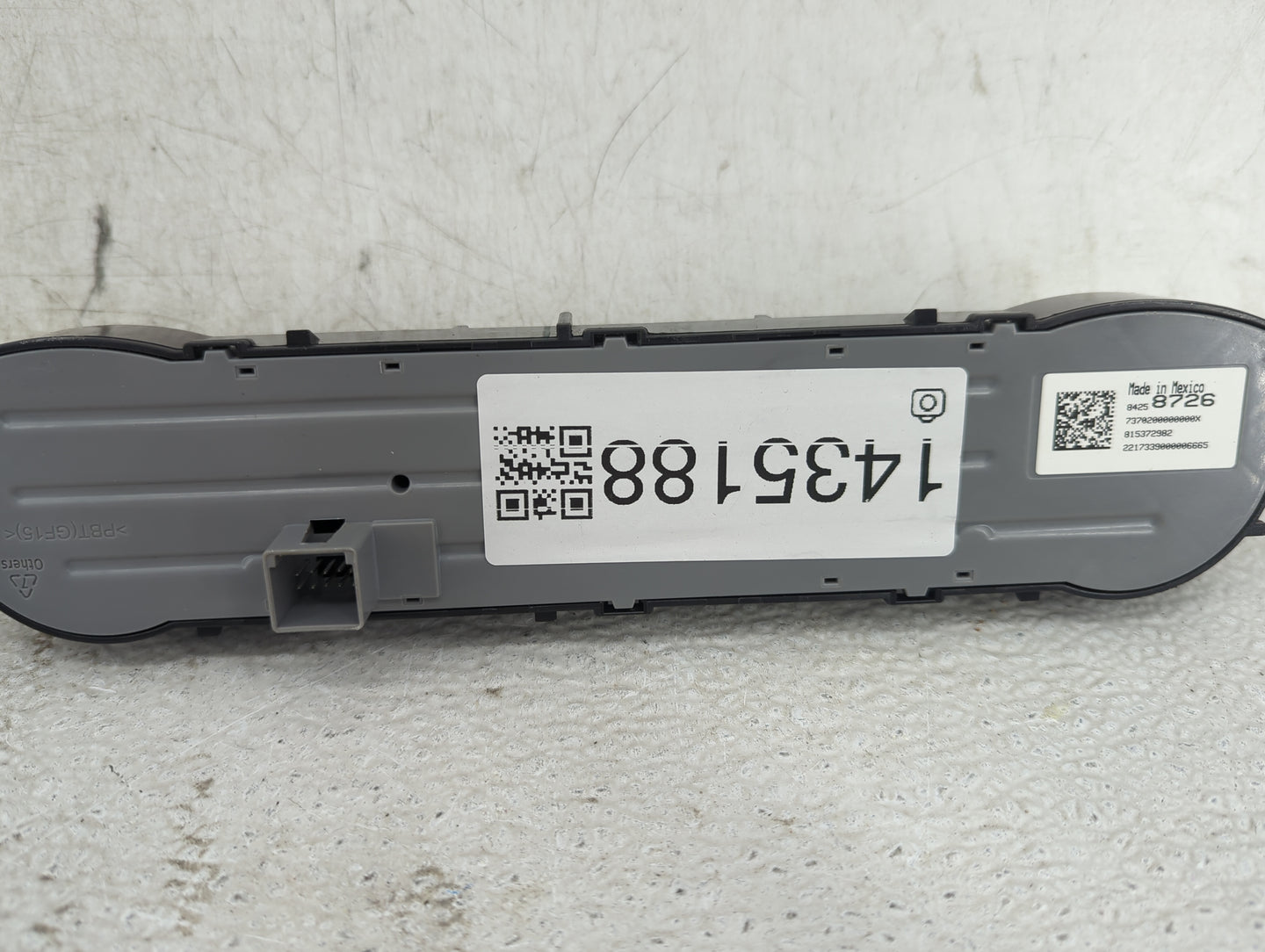 2017-2018 Gmc Sierra 2500 Climate Control Module Temperature AC/Heater Replacement P/N:84258726 815372982 Fits OEM Used Auto