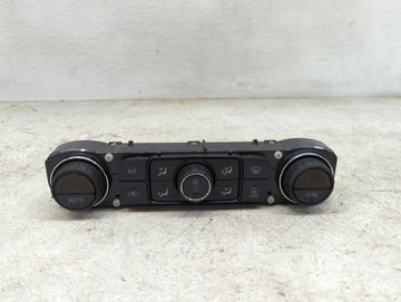 2018 Gmc Sierra 2500 Climate Control Module Temperature AC/Heater Replacement P/N:84258726 Fits OEM Used Auto Parts - Oemuse