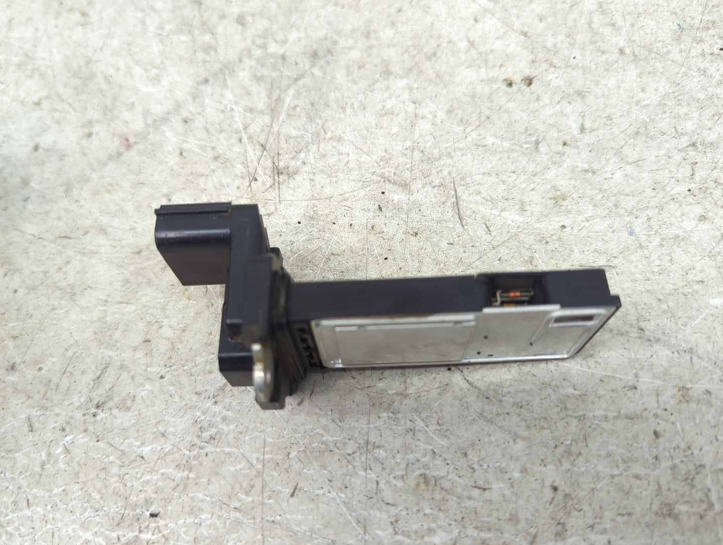 Gmc Sierra 2500 Mass Air Flow Meter Maf 1487834 - Oemusedautoparts1.com
