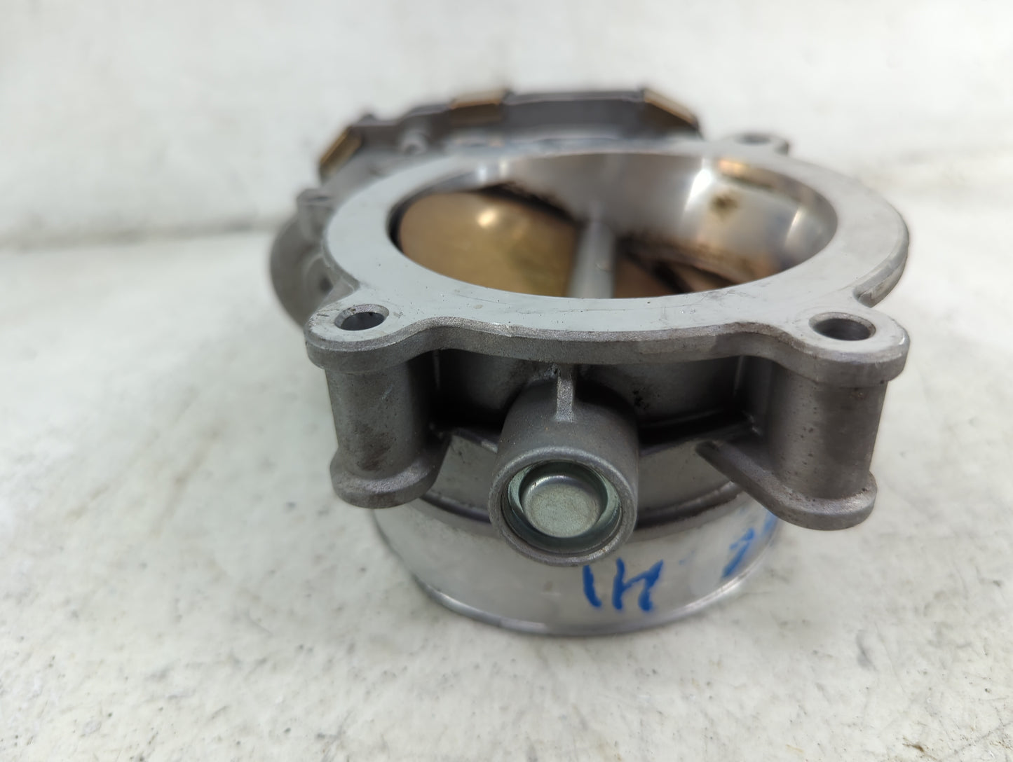 2016-2021 Gmc Sierra 2500 Throttle Body P/N:12678312 GJHS810300536500 Fits Fits 2014 2015 2016 2017 2018 2019 2020 2021 2022
