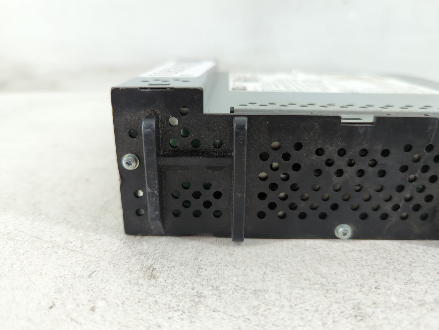 2018 Gmc Terrain Radio AM FM Cd Player Receiver Replacement P/N:84667777 Fits OEM Used Auto Parts - Oemusedautoparts1.com
