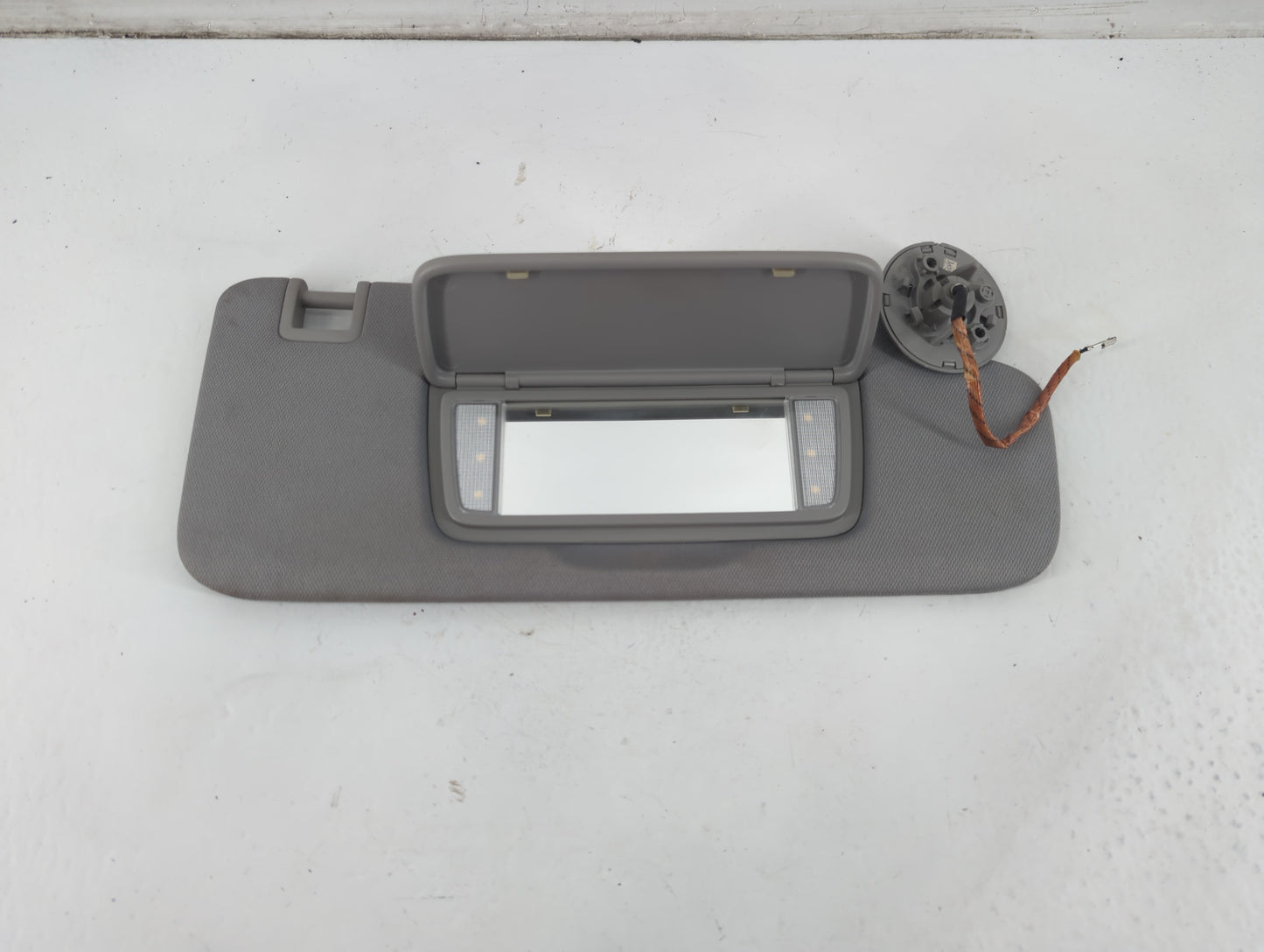2018 Gmc Terrain Sun Visor Shade Replacement Passenger Right Mirror Fits OEM Used Auto Parts - Oemusedautoparts1.com