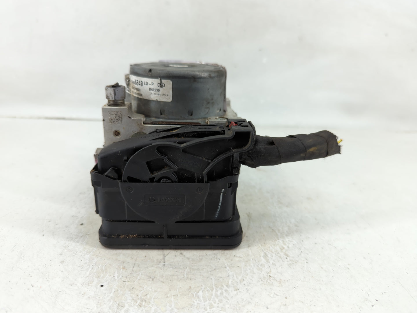 2018-2021 Gmc Terrain ABS Pump Control Module Replacement P/N:84646849 Fits Fits 2018 2019 2020 2021 OEM Used Auto Parts - O