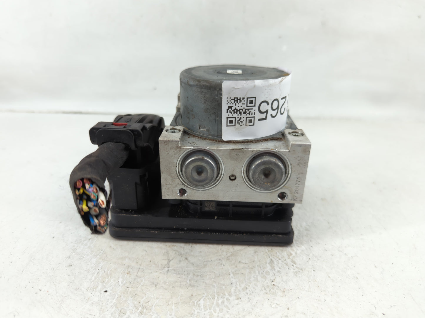 2018-2021 Gmc Terrain ABS Pump Control Module Replacement P/N:84646849 Fits Fits 2018 2019 2020 2021 OEM Used Auto Parts - O