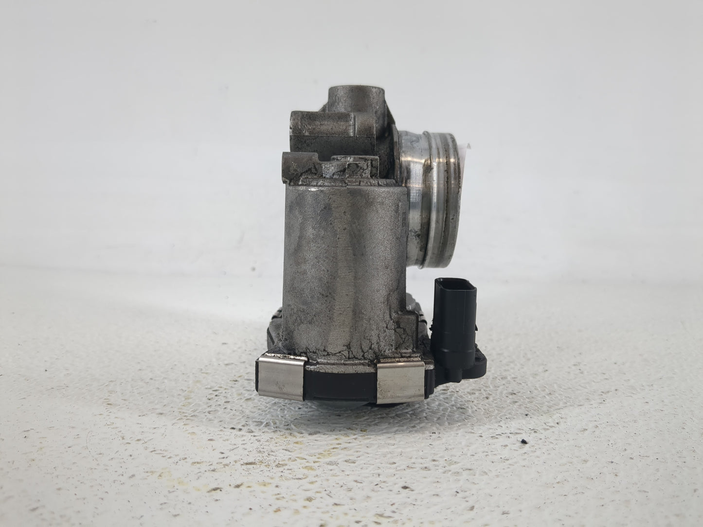 2018-2022 Gmc Terrain Throttle Body P/N:12671379AA Fits Fits 2016 2017 2018 2019 2020 2021 2022 OEM Used Auto Parts - Oemuse