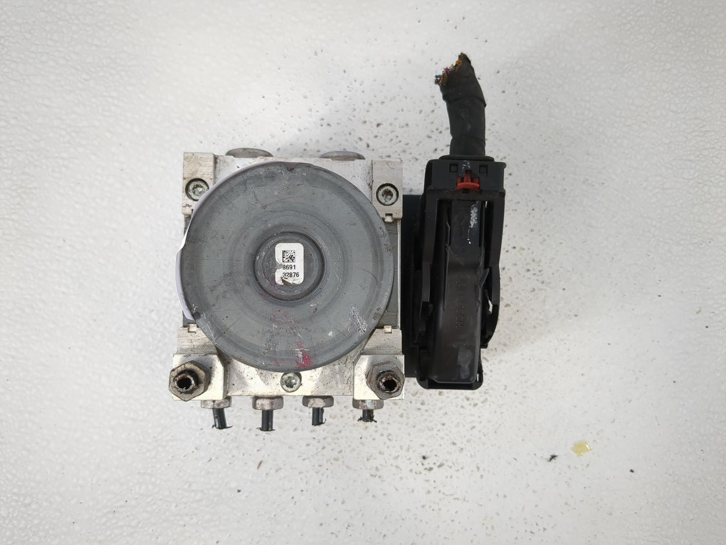 2018-2021 Gmc Terrain ABS Pump Control Module Replacement P/N:84342055 Fits Fits 2018 2019 2020 2021 OEM Used Auto Parts - O