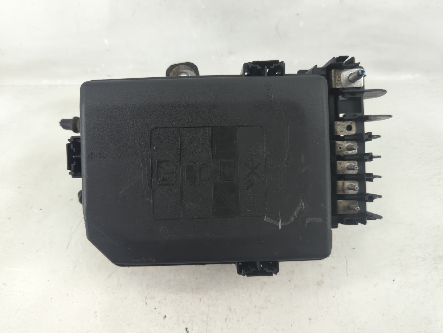 2018-2021 Gmc Terrain Fusebox Fuse Box Panel Relay Module Fits Fits 2018 2019 2020 2021 2022 OEM Used Auto Parts - Oemusedau