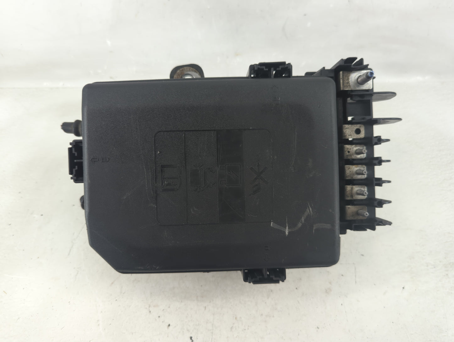 2018-2021 Gmc Terrain Fusebox Fuse Box Panel Relay Module Fits Fits 2018 2019 2020 2021 2022 OEM Used Auto Parts - Oemusedau