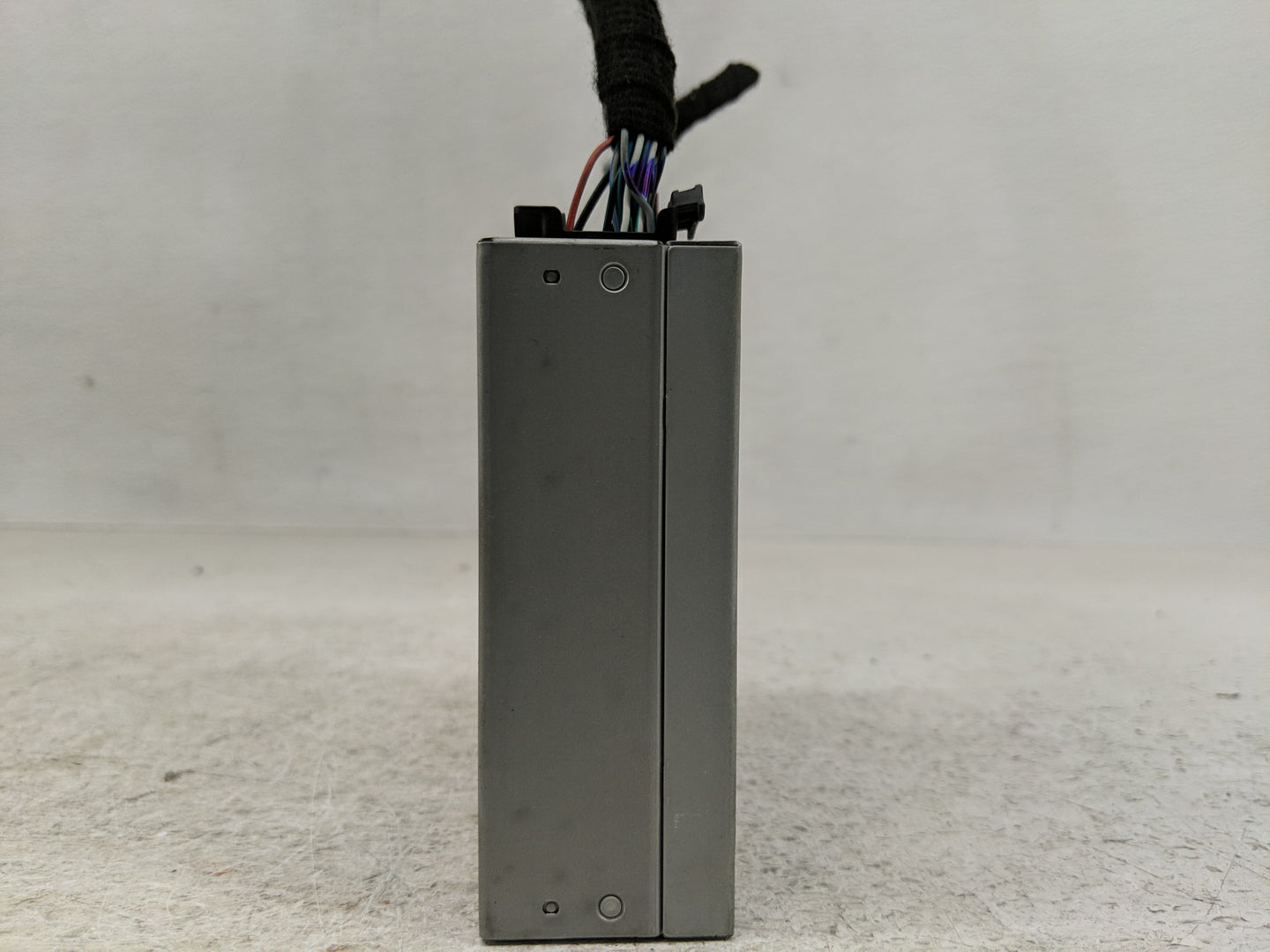 2018-2019 Gmc Terrain Chassis Control Module Ccm Bcm Body Control - Oemusedautoparts1.com