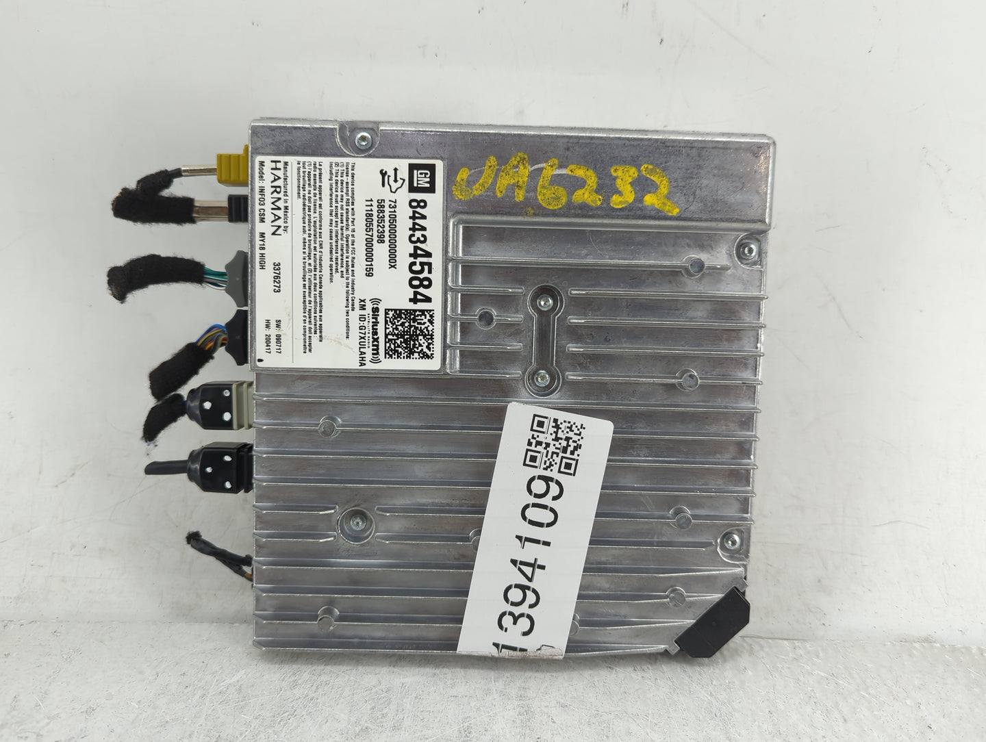 2018 Gmc Terrain Radio AM FM Cd Player Receiver Replacement P/N:84434584 Fits OEM Used Auto Parts - Oemusedautoparts1.com
