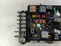 2018-2019 Gmc Terrain Fusebox Fuse Box Panel Relay Module P/N:84300718 Fits Fits 2018 2019 OEM Used Auto Parts - Oemusedauto