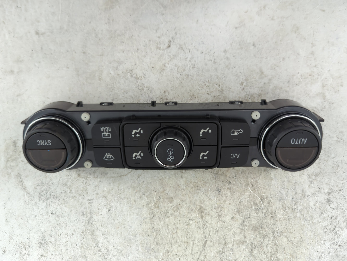 2018 Gmc Terrain Climate Control Module Temperature AC/Heater Replacement P/N:84246526 815372982 Fits OEM Used Auto Parts - 