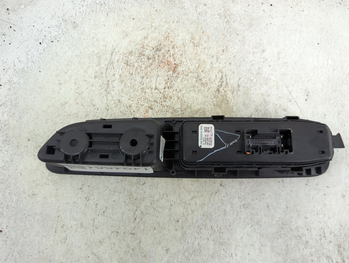 2018 Gmc Terrain Master Power Window Switch Replacement Driver Side Left P/N:84151775 D1A064A, 75TW-DR Fits OEM Used Auto Pa