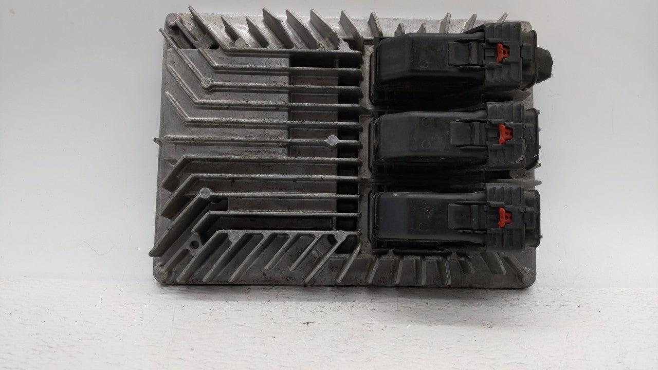 2017 Gmc Terrain PCM Engine Control Computer ECU ECM PCU OEM P/N:12667189 12670801, 12694743, 12666070 Fits Fits 2018 2019 O