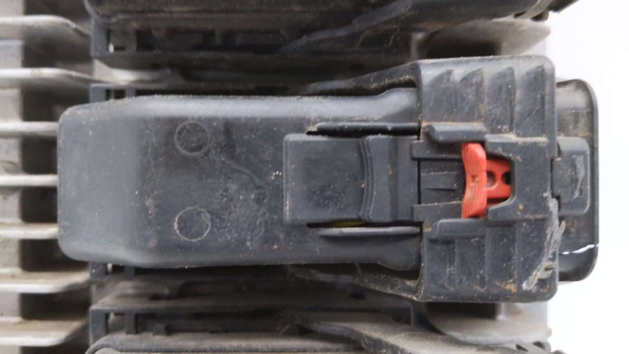 2017 Gmc Terrain PCM Engine Control Computer ECU ECM PCU OEM P/N:12667189 12670801, 12694743, 12666070 Fits Fits 2018 2019 O