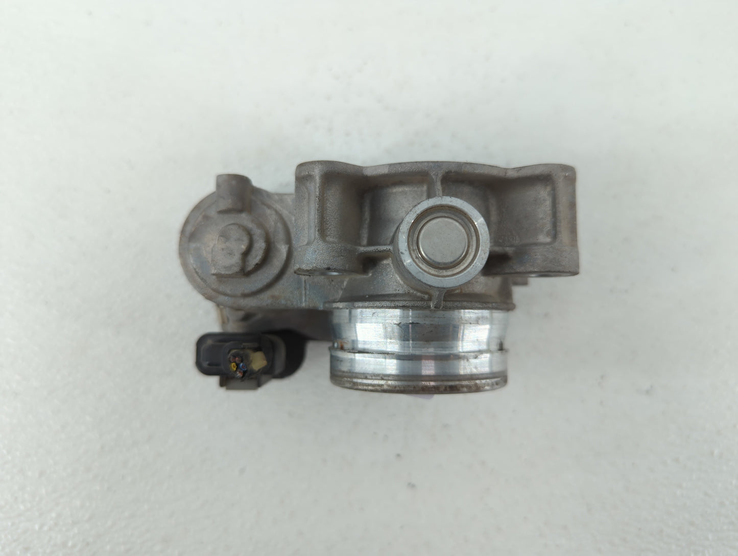 2018 Gmc Terrain Throttle Body P/N:12671379AA Fits Fits 2016 2017 2019 OEM Used Auto Parts - Oemusedautoparts1.com