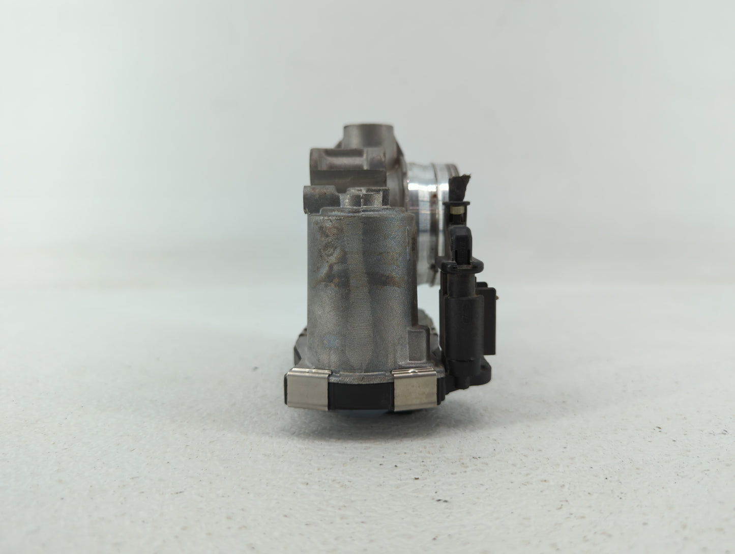 2018 Gmc Terrain Throttle Body P/N:12671379AA Fits Fits 2016 2017 2019 OEM Used Auto Parts - Oemusedautoparts1.com