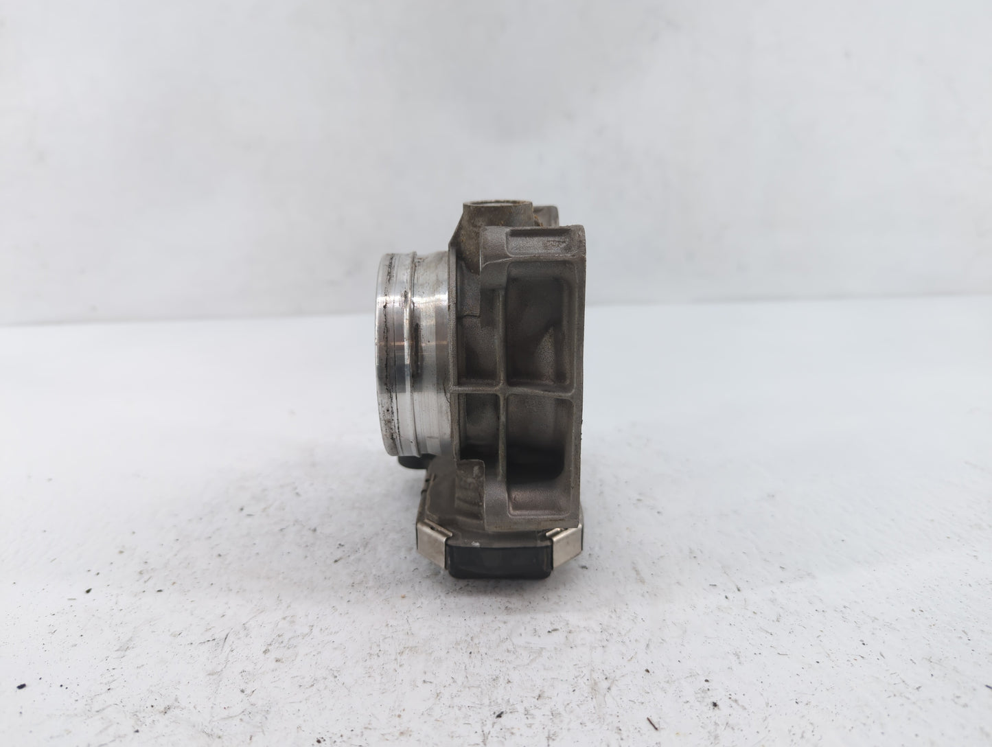 2018 Gmc Terrain Throttle Body P/N:12670837AA 12681472AA, 12670937AA, 12627067DA Fits Fits 2013 2014 2015 2016 2017 2019 OEM